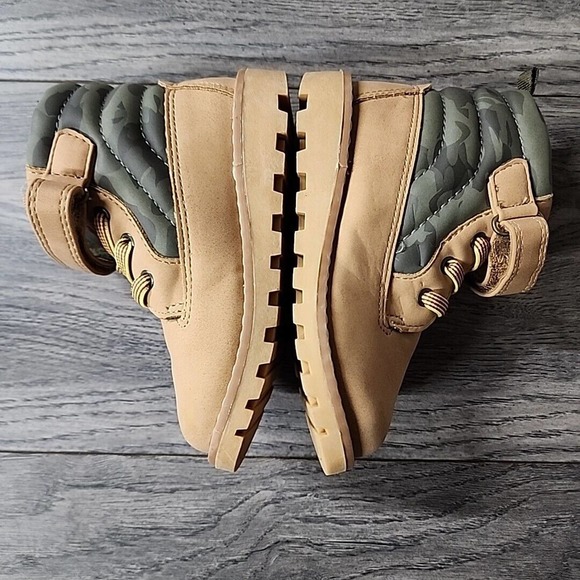 Lily & Dan Boys Brown Ankle Boot Size 7/8 Camo - Picture 8 of 9